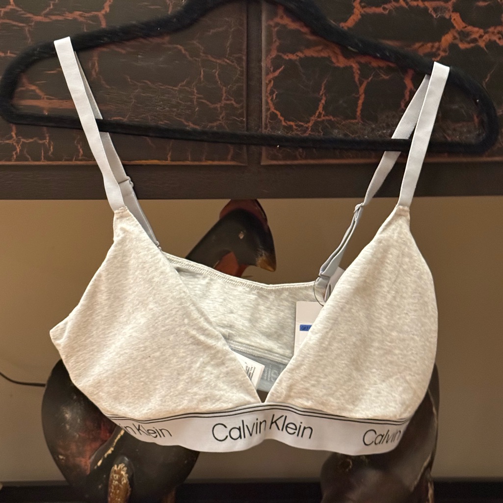 Calvin Klein Women’s Modern Cotton Lightly Lined Triangle Bralette